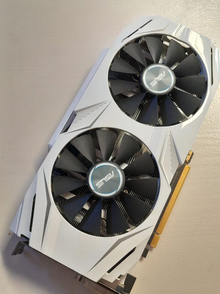 PC gamer MSI com gráfica