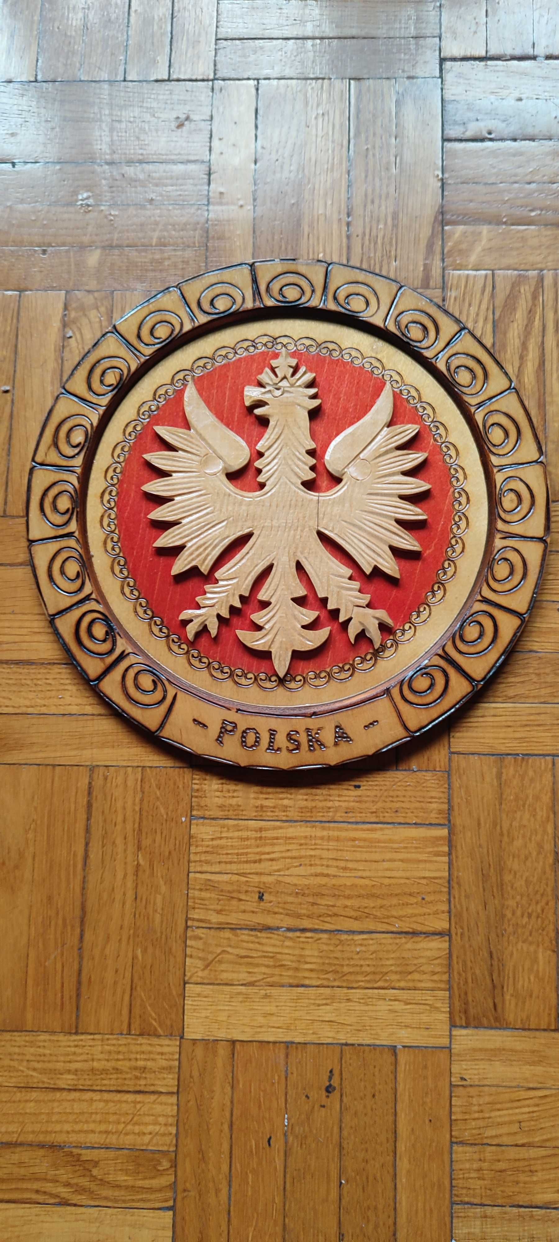 PROMOCJA Sprzedam ręcznie rzeźbiony talerz z godłem Polski