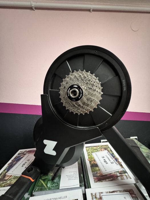trenażer Zwift Hub smart trainer