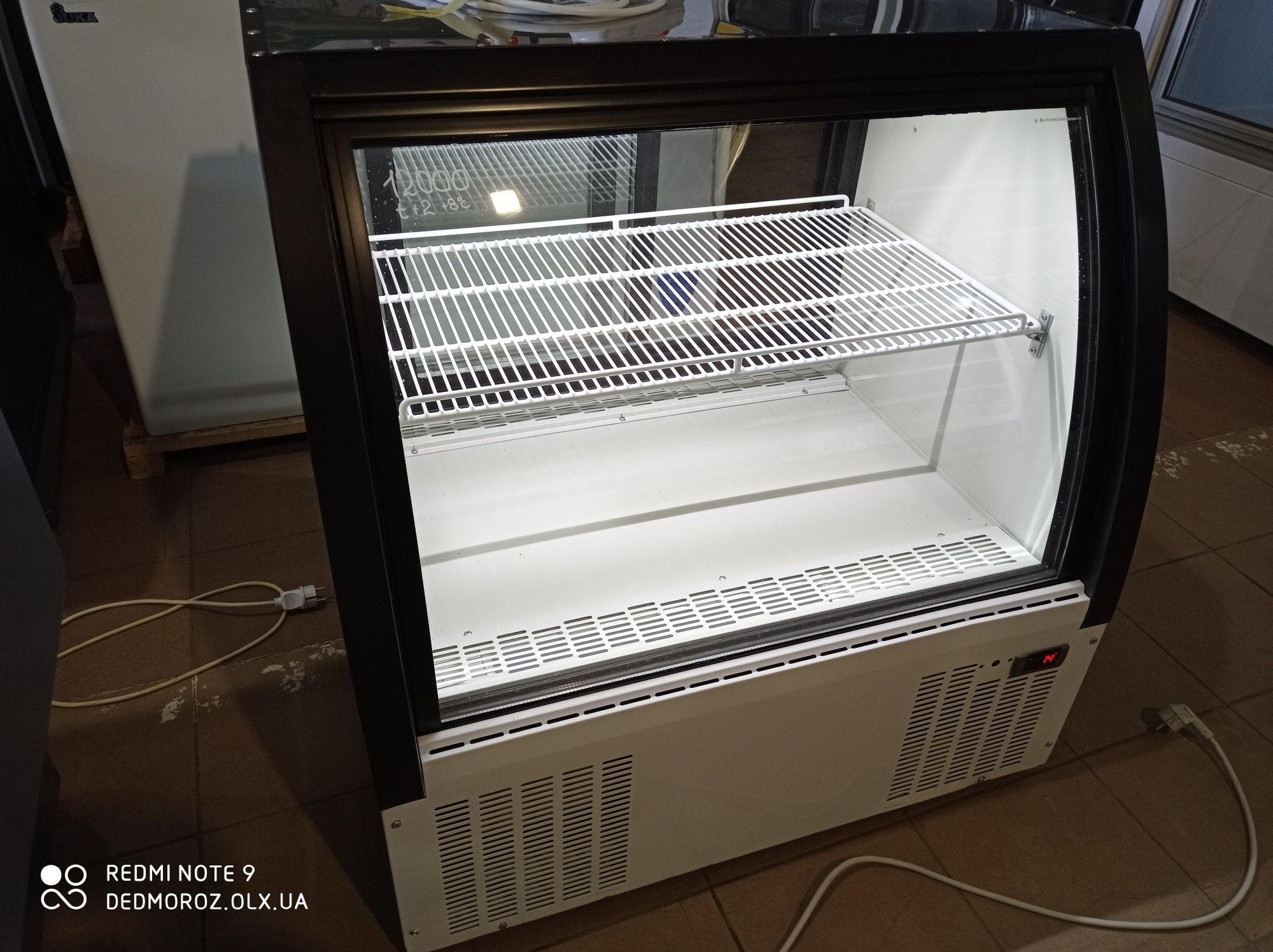 Витрина холодильная настольная 90.см. Лари морозильные.