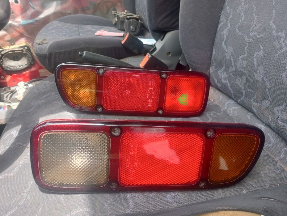 Farolins Nissan Terrano 2