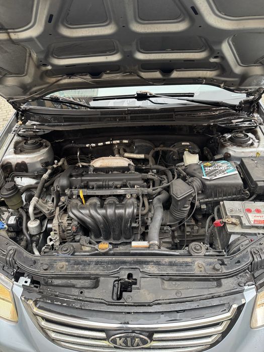 Кia cerato на повному ходу