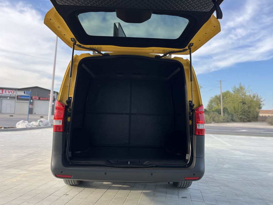 MERCEDES VITO 447 EXTRA LONG вантажопасажир 5+1 вантажний 3500 шлях