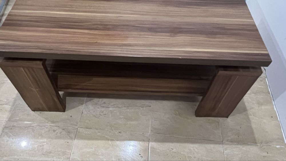 Movel de televisao mais mesa