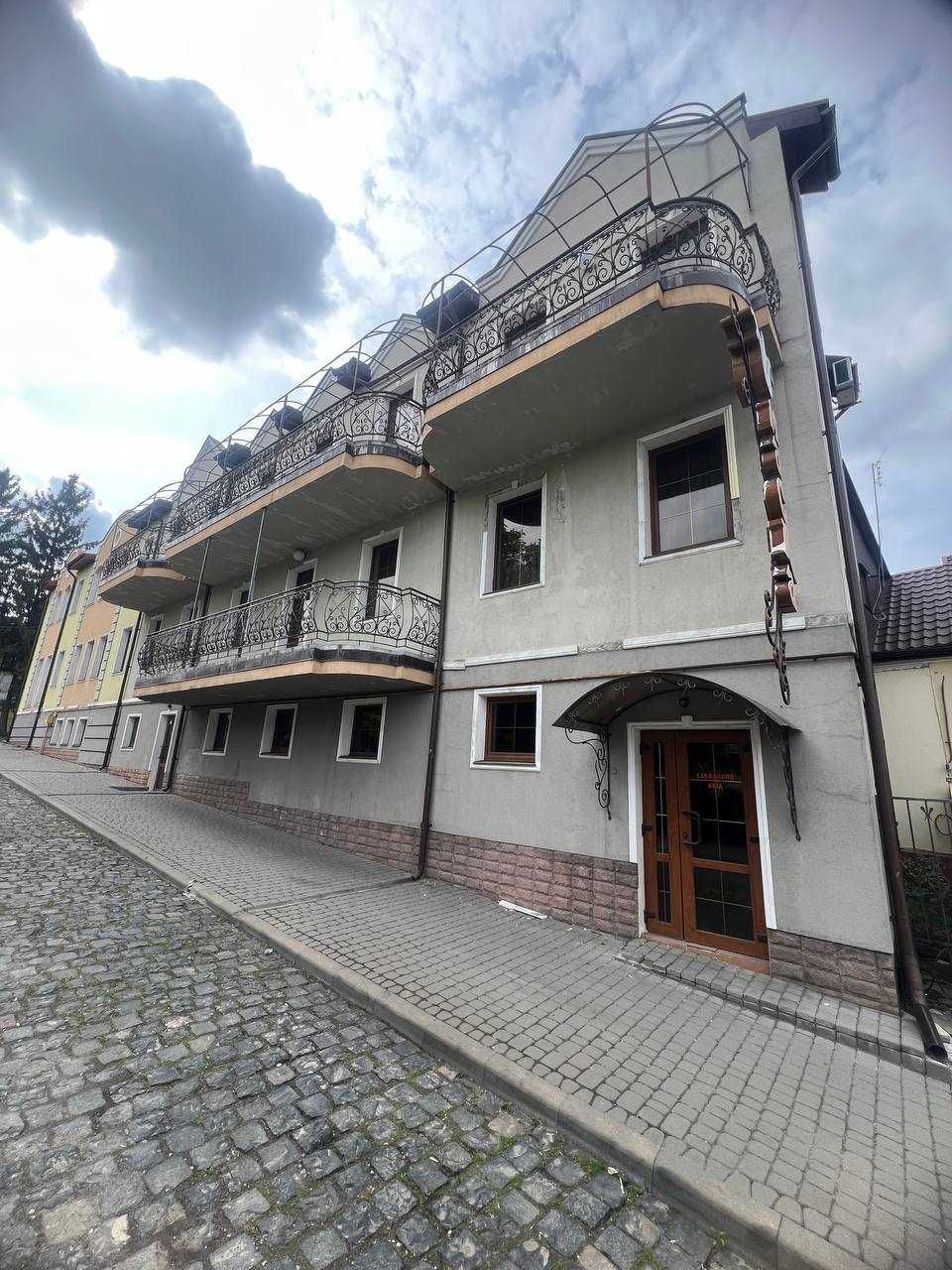 Продаж приміщення КАФЕТЕРІЙ-РЕСТОРАН "Маска"
