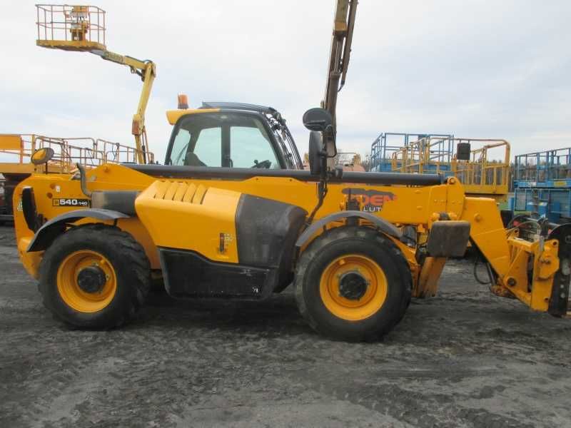 Ładowarka teleskopowa JCB 540 - 140 4x4x4 4t 14m UDT