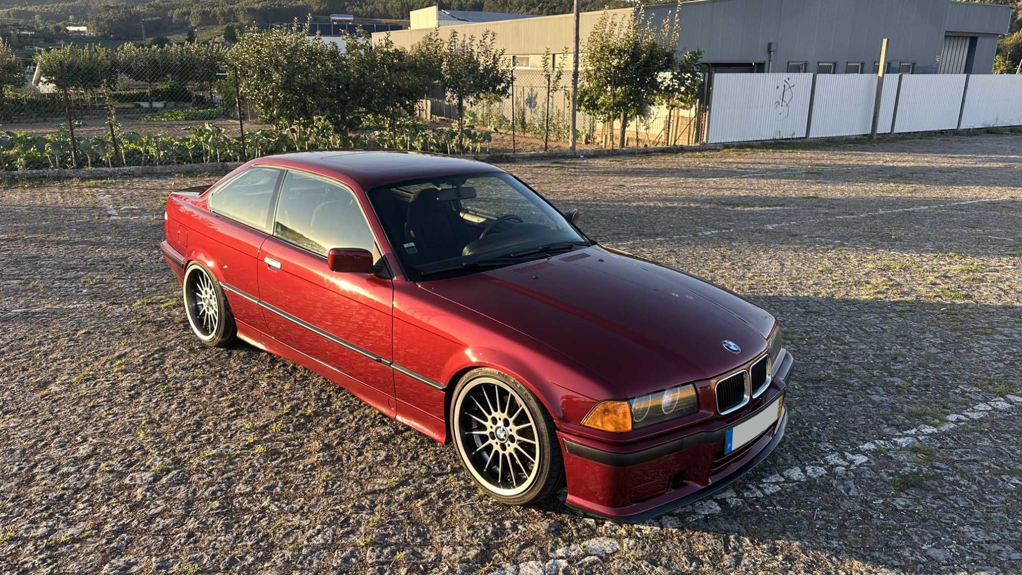 BMW E36 318 IS Coupe