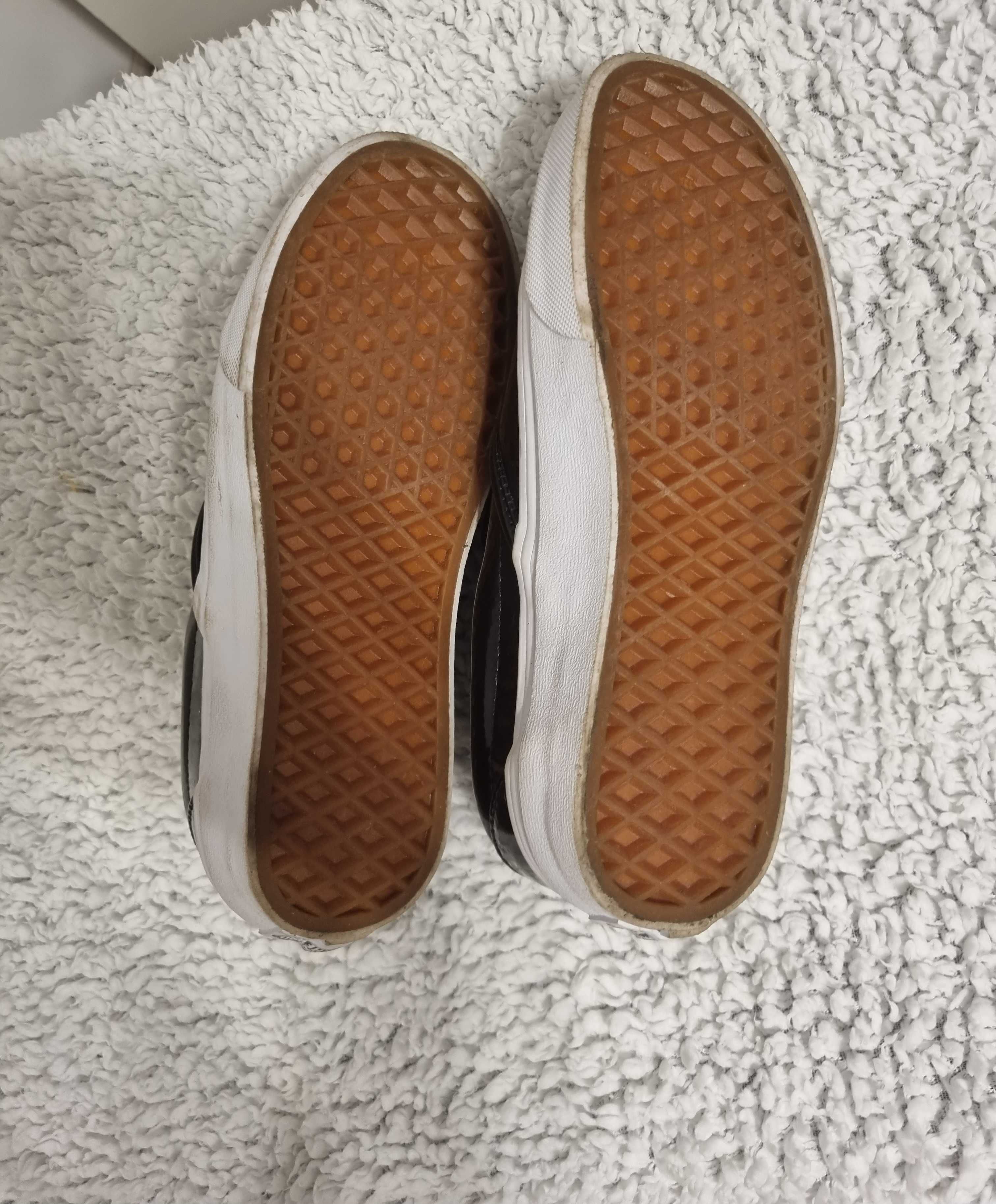 Czarne tenisówki Vans rozmiar 34.5