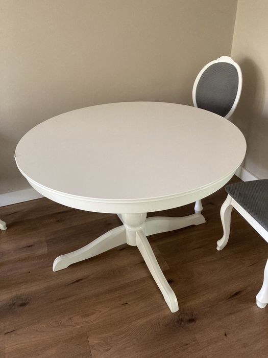 Stół okrągły ikea