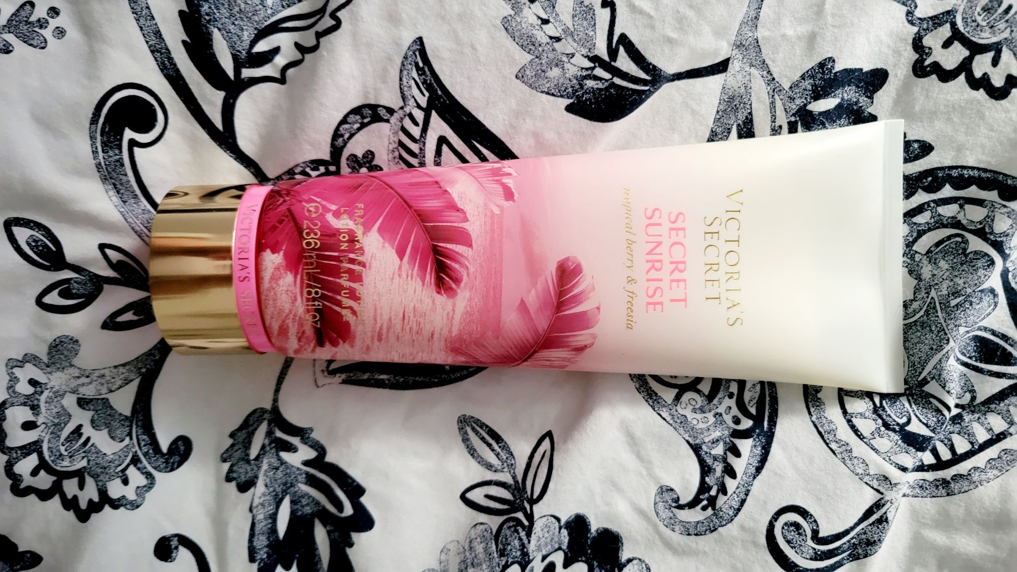 Mleczko, lotion, balsam Victoria's Secret Secret Sunrise VS