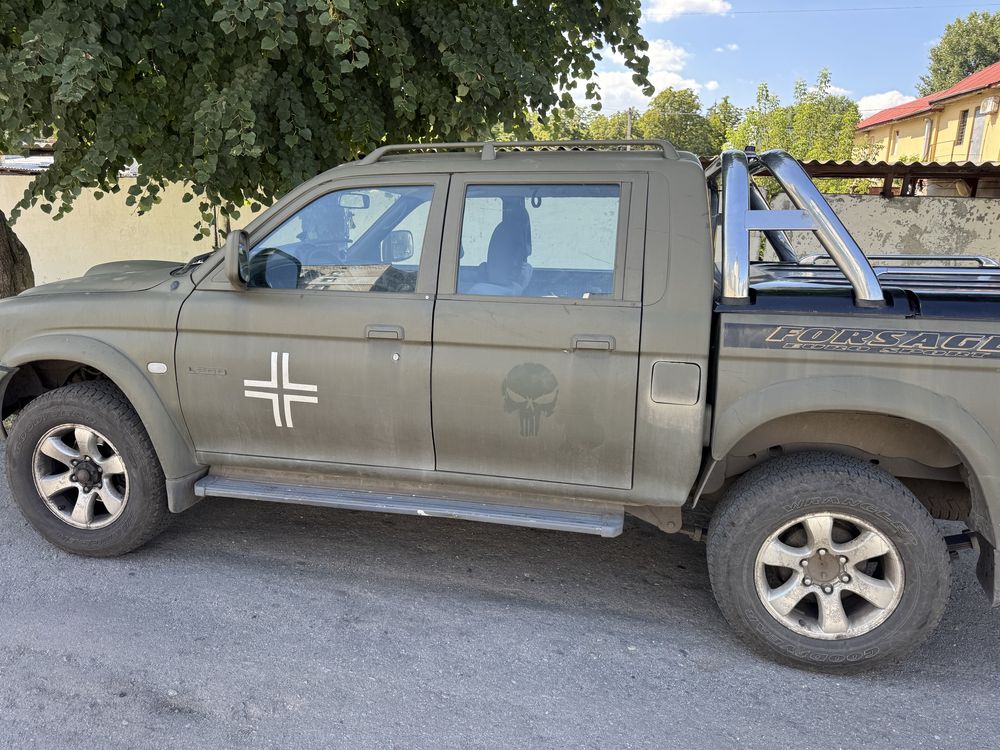 Mitsubishi l200 продаю без торгу