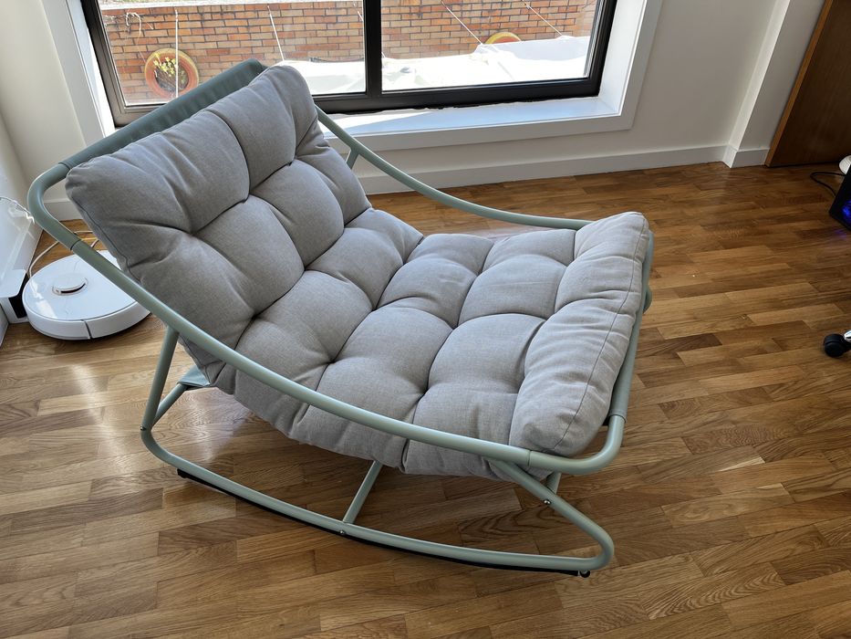 Rocking Chair - New