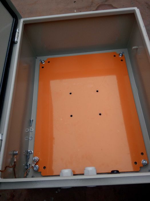 Щит электрический ( метал.)