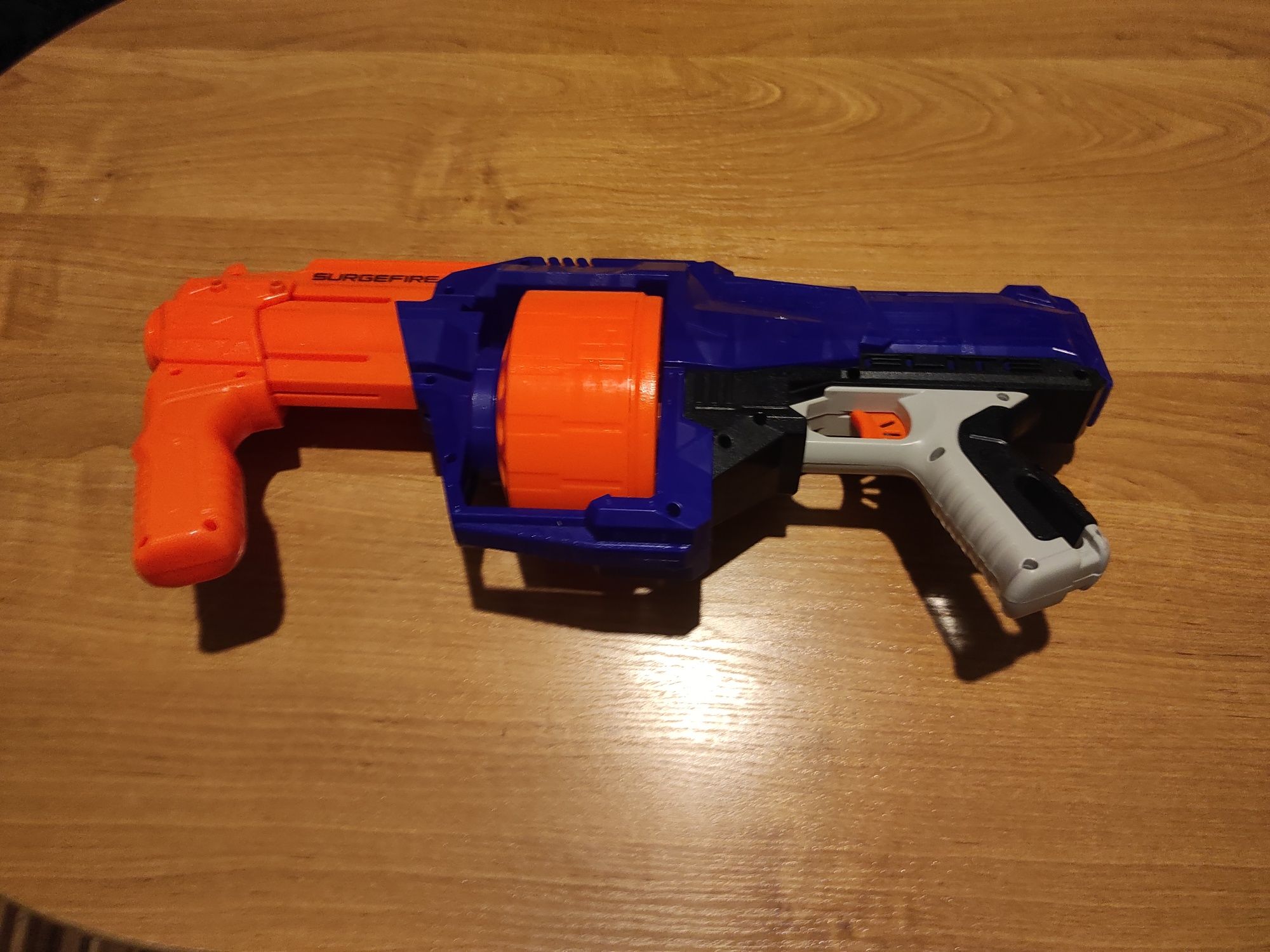 Pistolet nerf surgefire