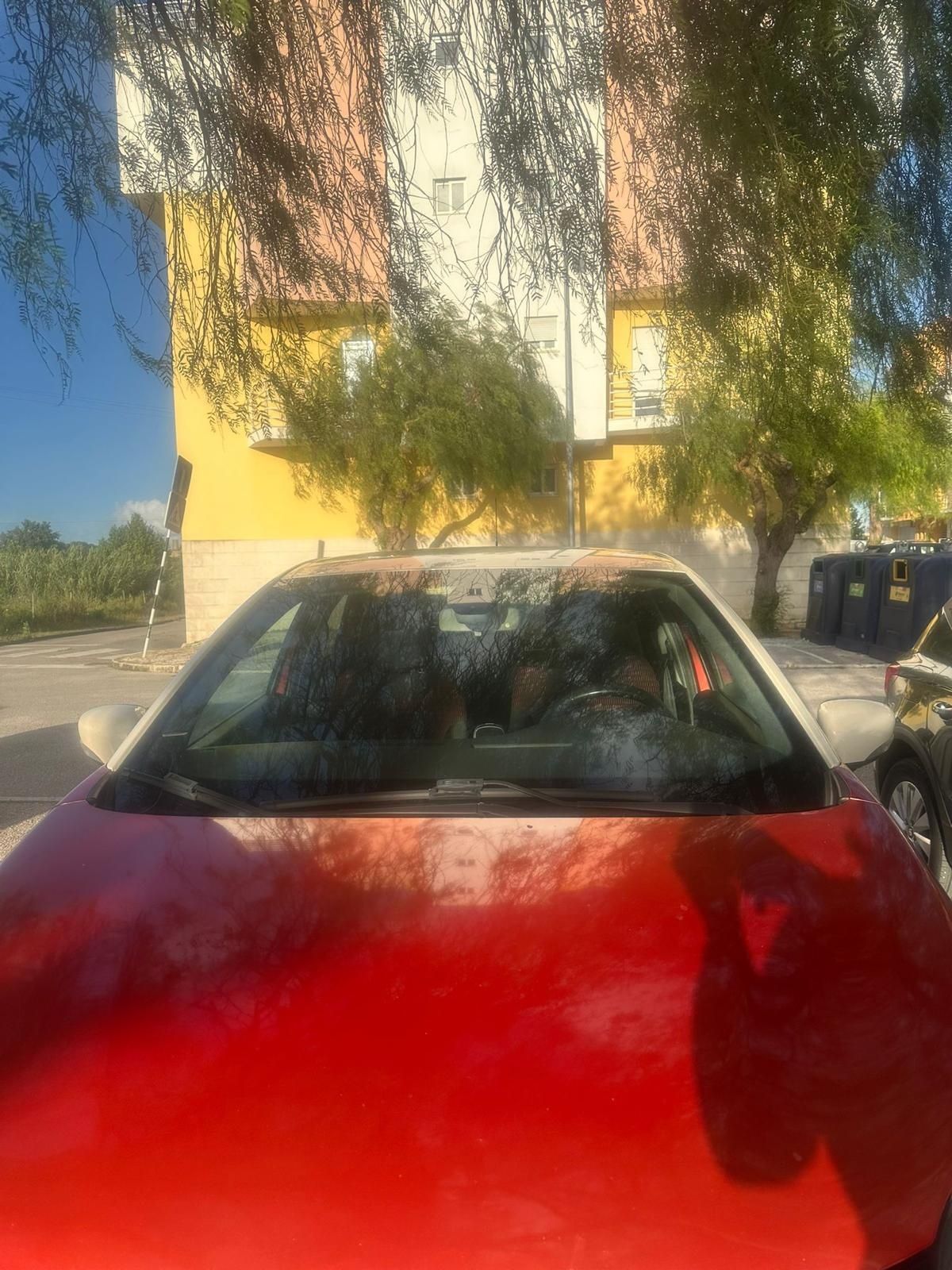 Renault Captur  Helly Hansen 1.5 DCI (Vermelho/Branco)
