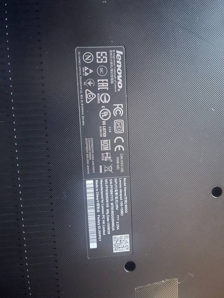 Продам ноутбук Lenovo з процесором Intel Core i3-5005U