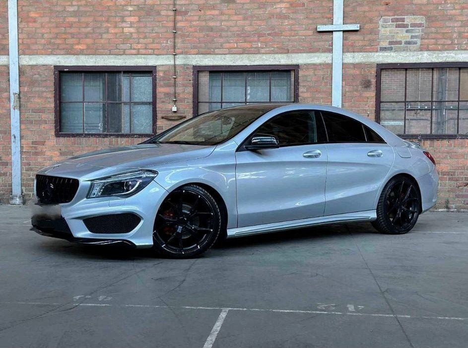 MERCEDES CLA 180 Prestige AMG gasolina 122cvs