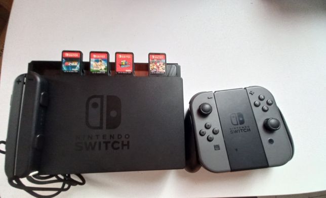 Nintendo Switch + Jogos (mediante pagamento adicional)