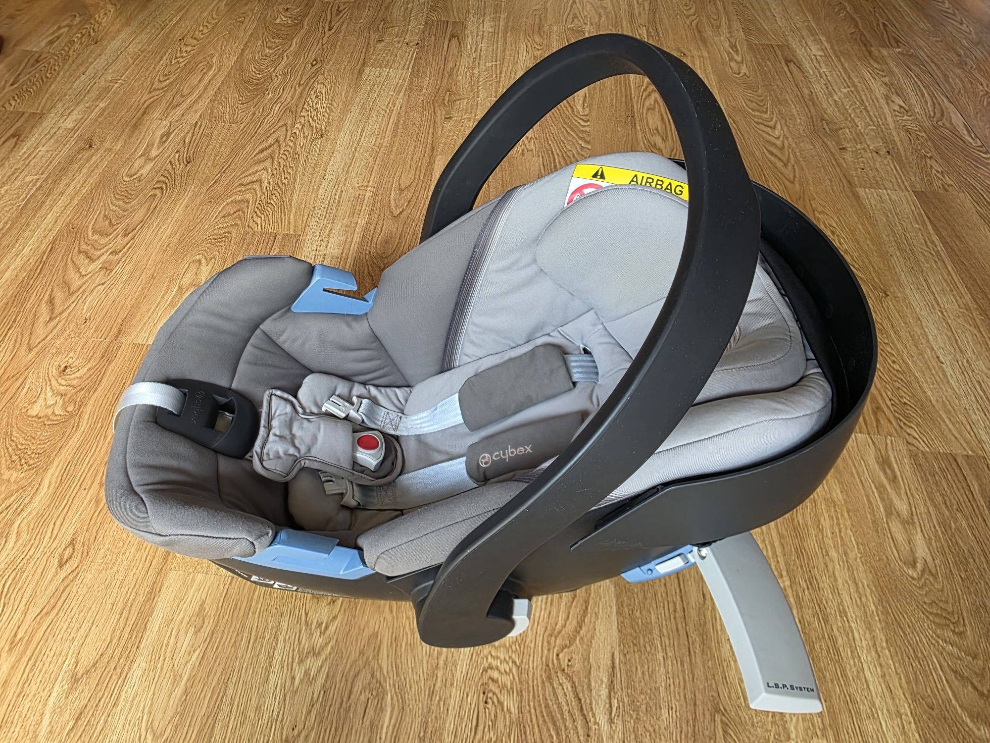 Cybex Aton 5 + baza