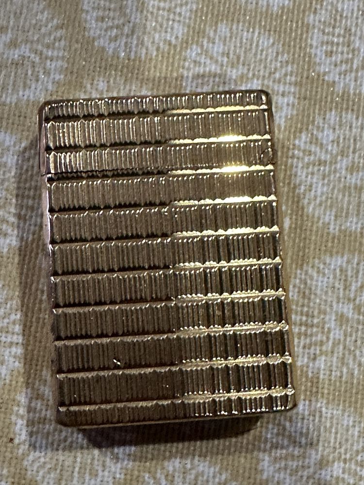 Isqueiro Dupont ouro