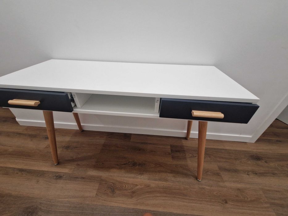 Secretaria ou movel de entrada