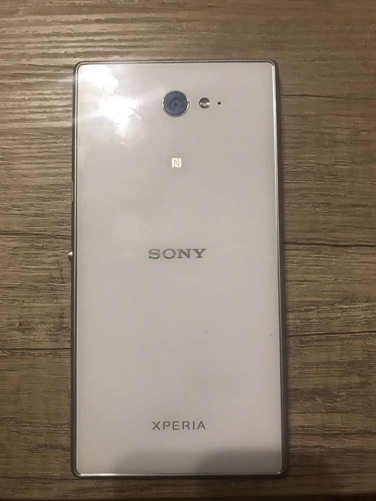 Telefon Sony xperia d2303