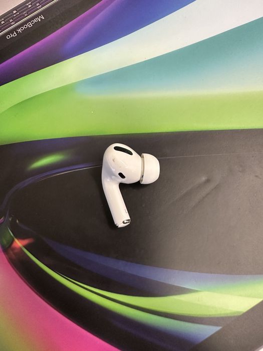 Продам навушник оригинал Airpods pro лівий арподс про один