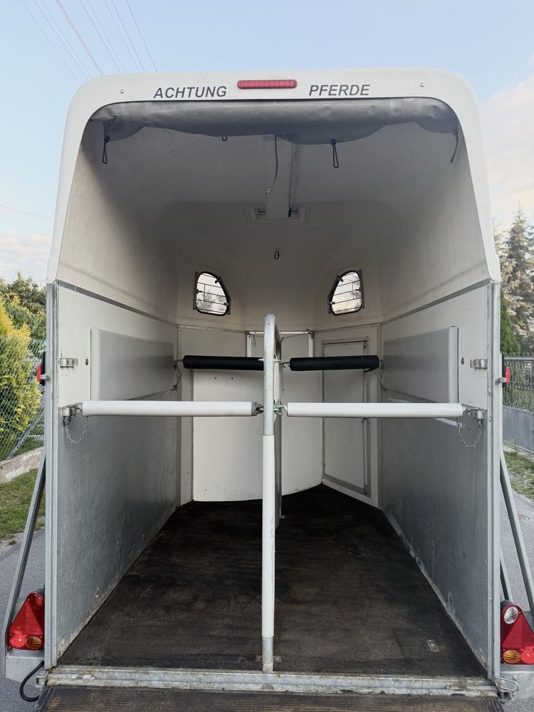 Przyczepa do przewozu koni konna Cheval Liberte Aluminiowa podłoga