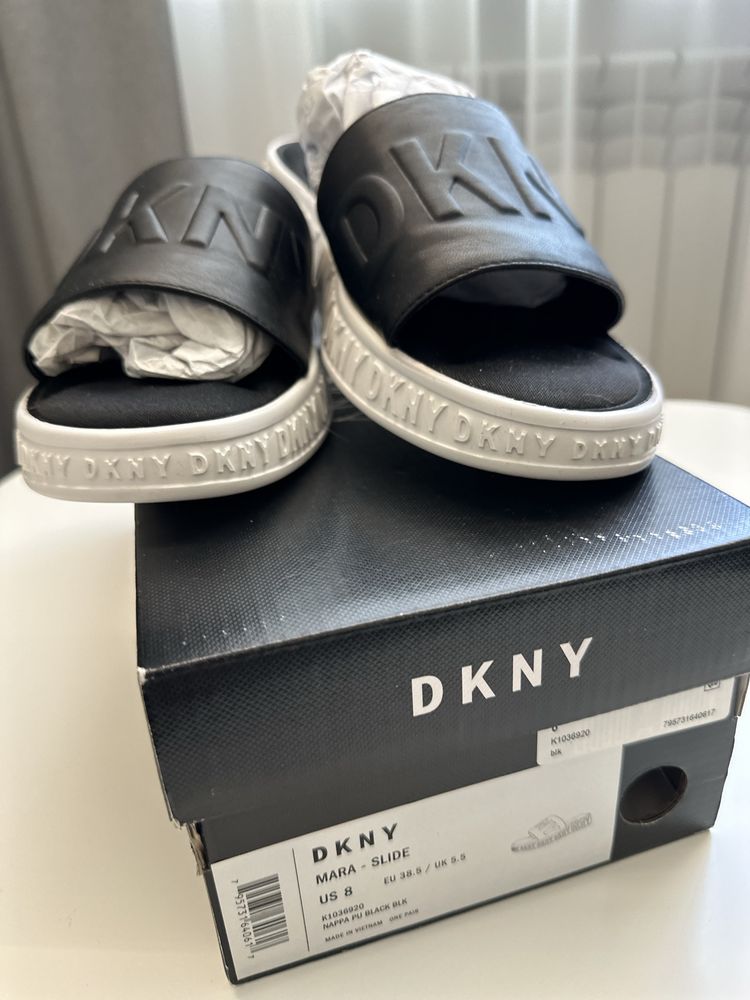 Шлёпанцы DKNY