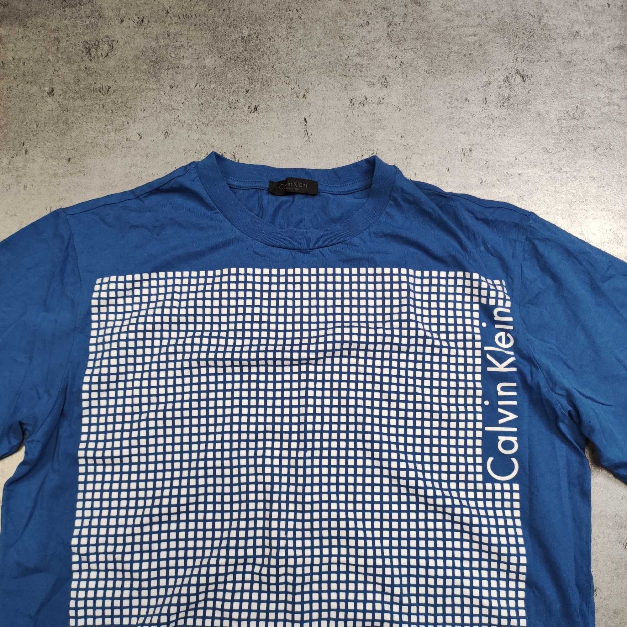 MĘSKA Koszulka Casual Duże Logo Nadruk Granatowa Kropki Calvin Klein