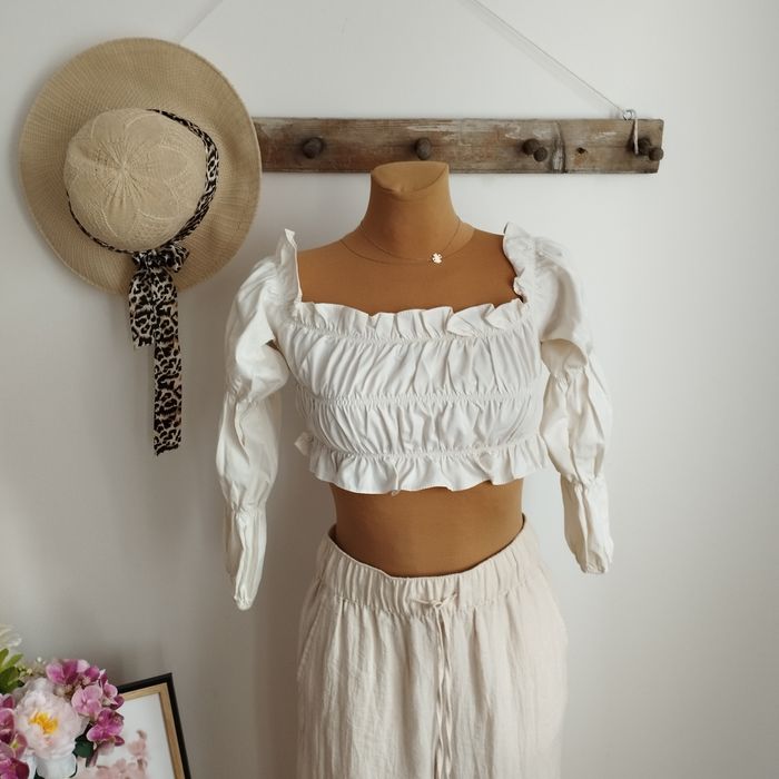Bluzka PrettyLittleThing, rozmiar 36 – kremowy crop top bufiasty rekaw