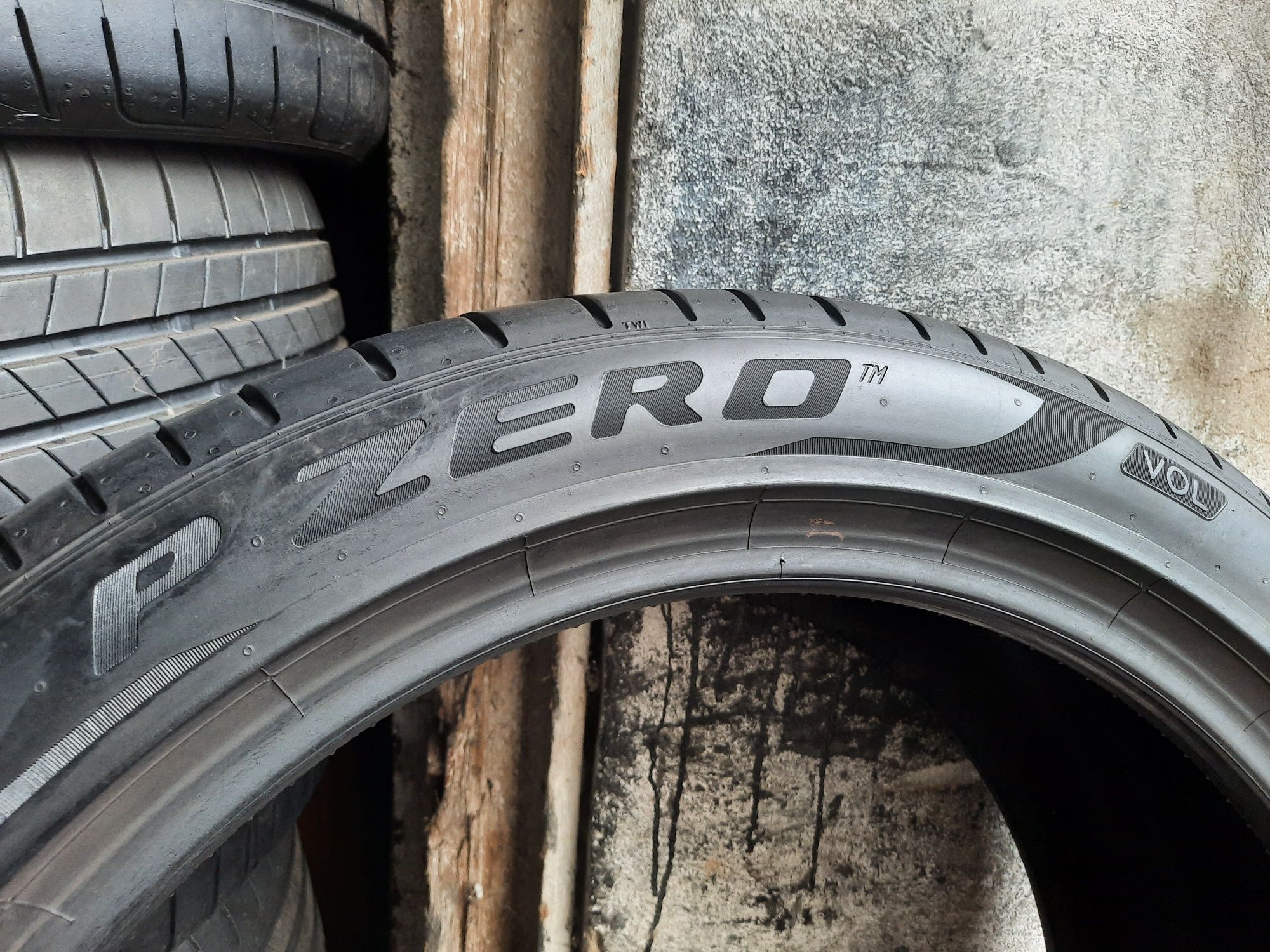 Літні шини 245/45 R20 Pirelli PZero 2шт. 85% 2020