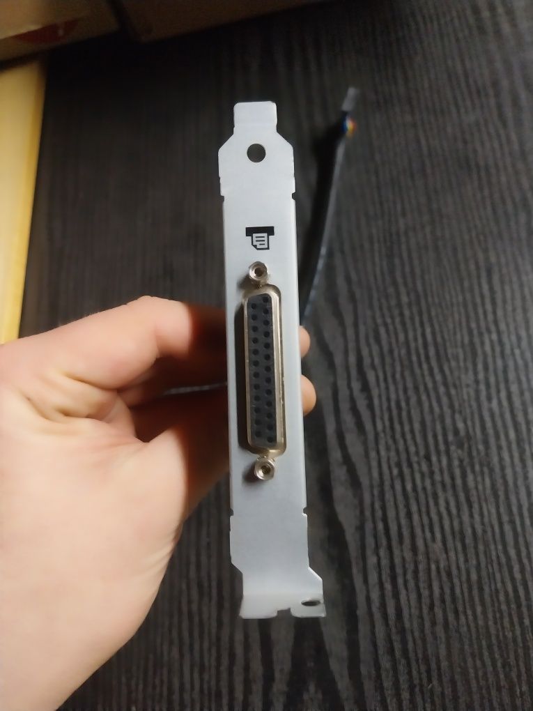 Śledź low-profile port równoległy 1xLPT 25pin