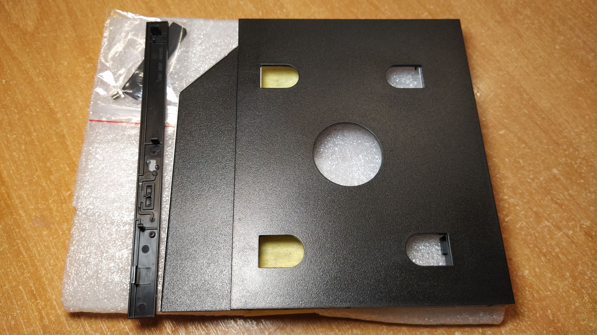 Адаптер жорсткого диска CD-ROM 9.5