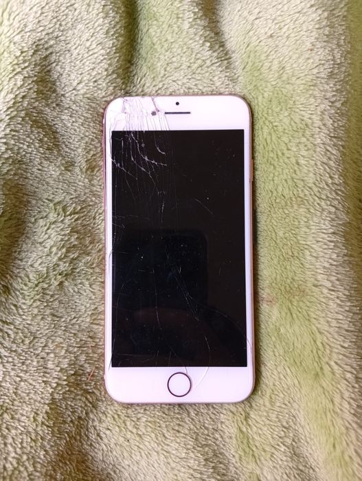 iPhone 8 para peças ou reparação