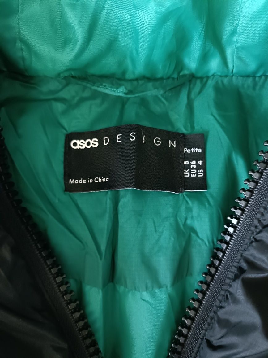 Kurtka zimowa asos czarna zielona z kapturem