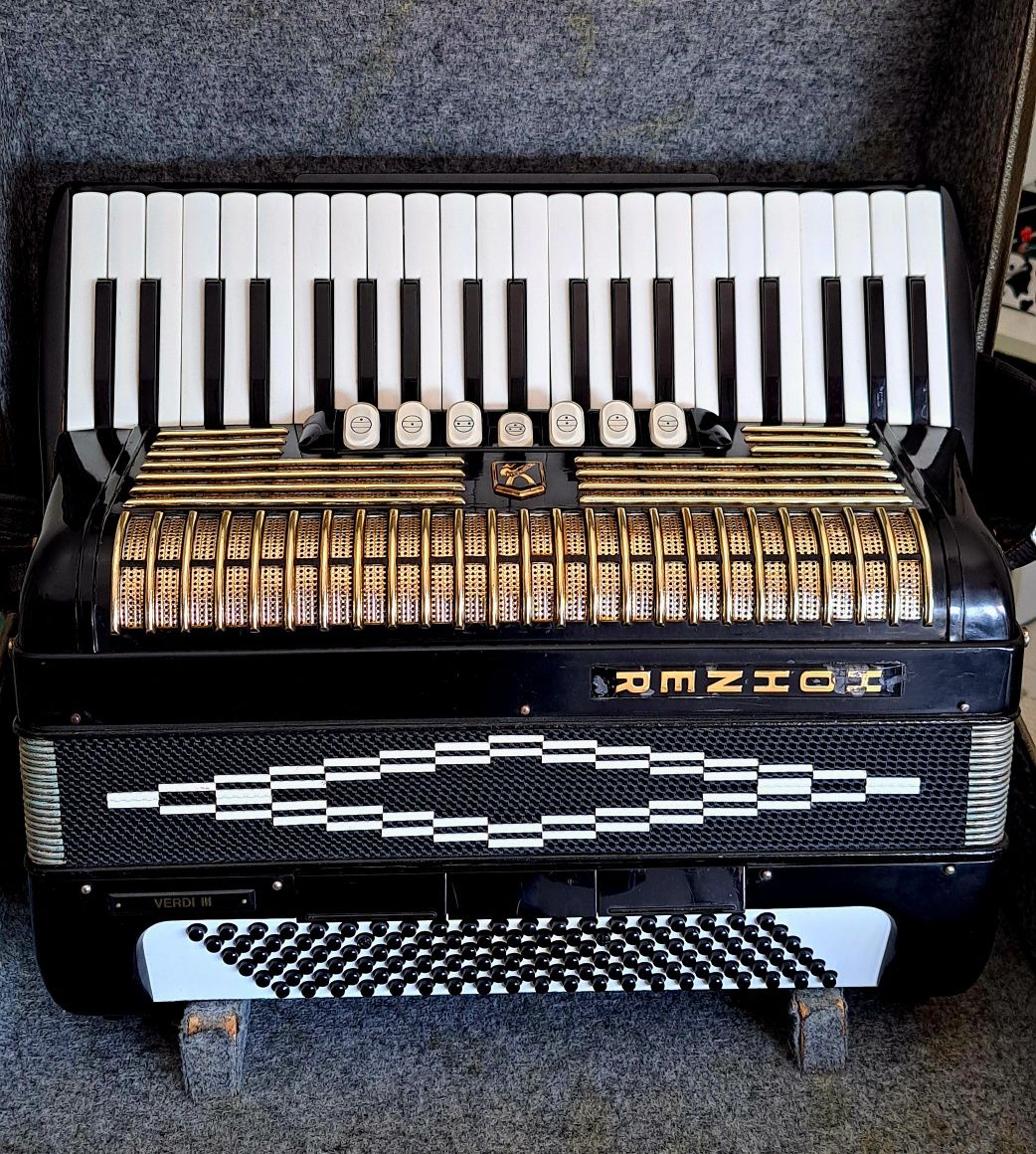 Acordeão Hohner 120b