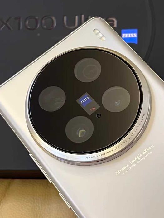 Vivo X100 Ultra 12/256 идеал