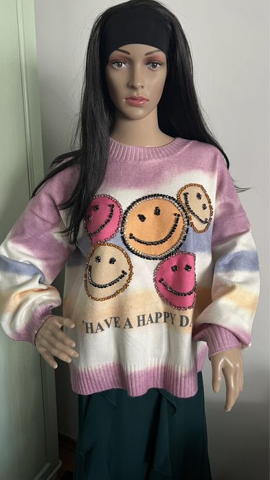 Sweter emotki uśmiech kryształy
