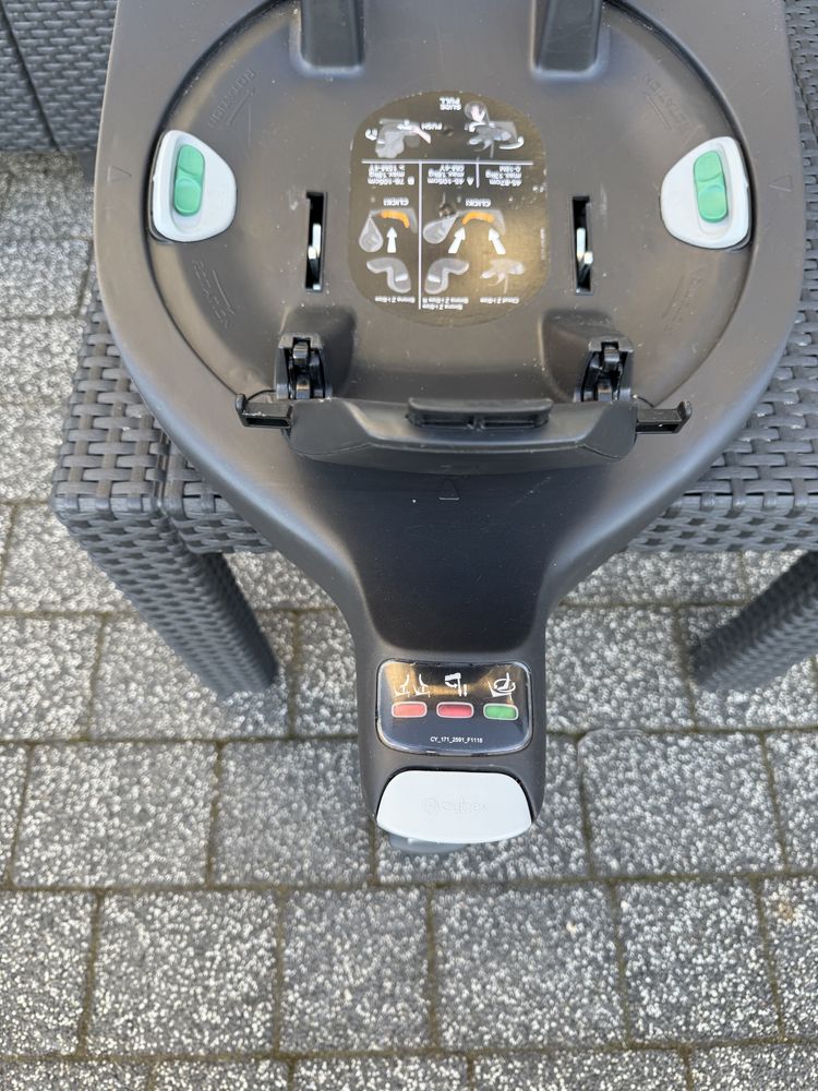 Fotelik z Baza Cybex 0-13 kg by Jeremy Scott Cloud Z i -size