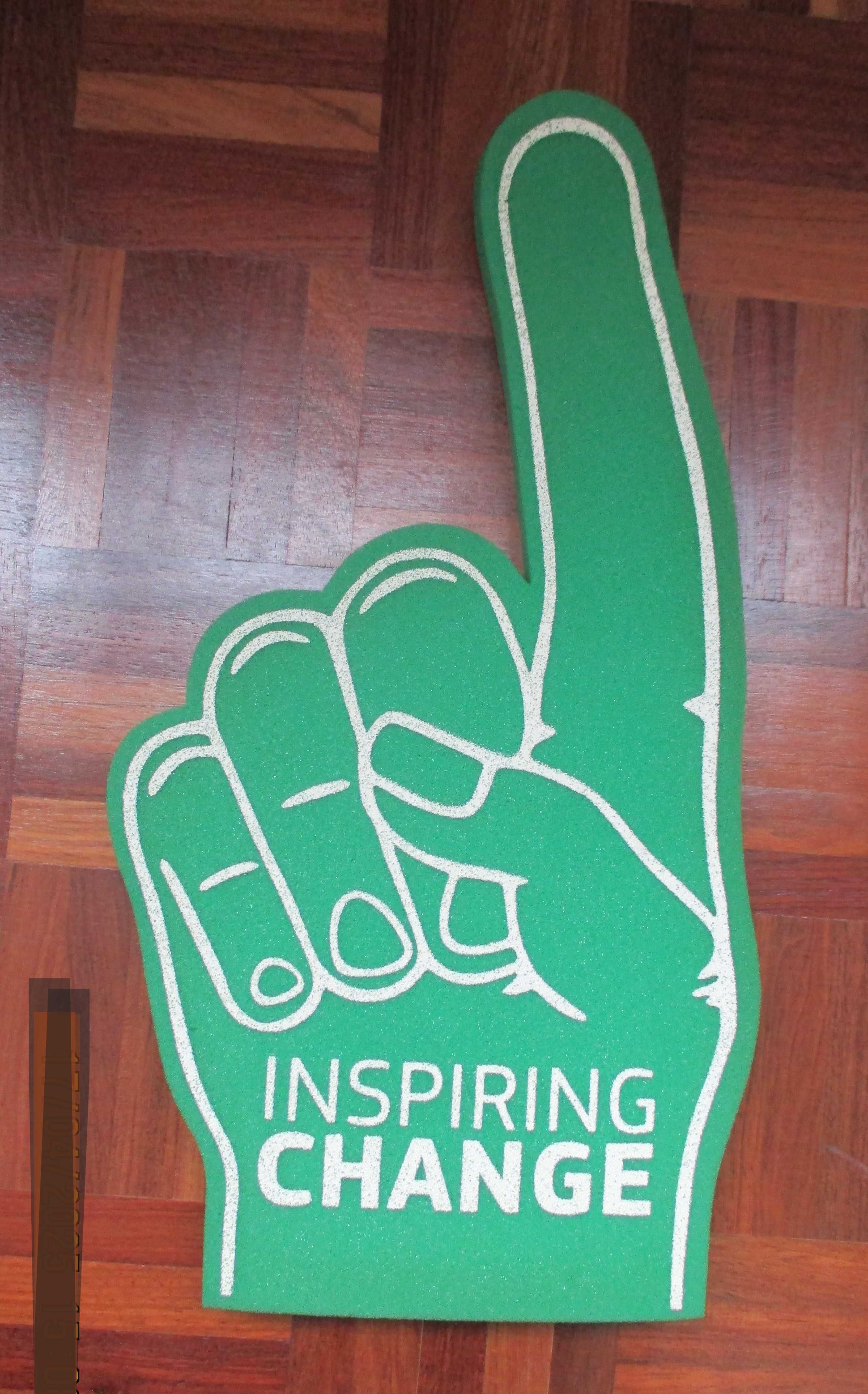 Luva em Esponja 'Inspiring Change'