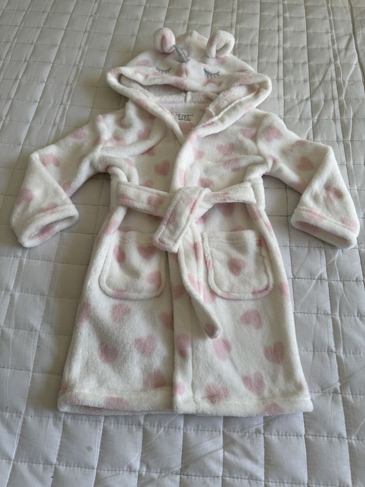 Szlafroczek jednorożec serduszka 86 cm Primark