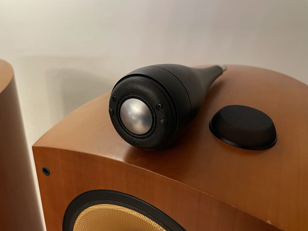 Kolumny podłogowe Bowers & Wilkins 803S