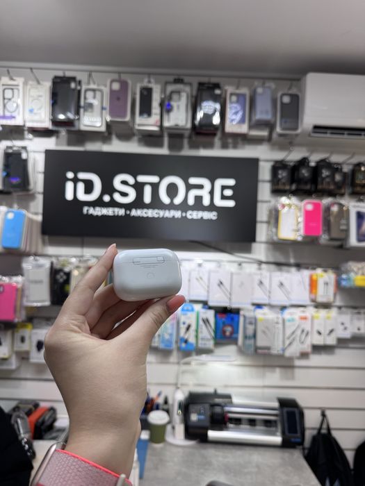 Б/У Оригінальний Кейс для навушників Apple AirPods Pro 1(A2190)