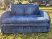 Sofa dwuosobowa z funkcją spania