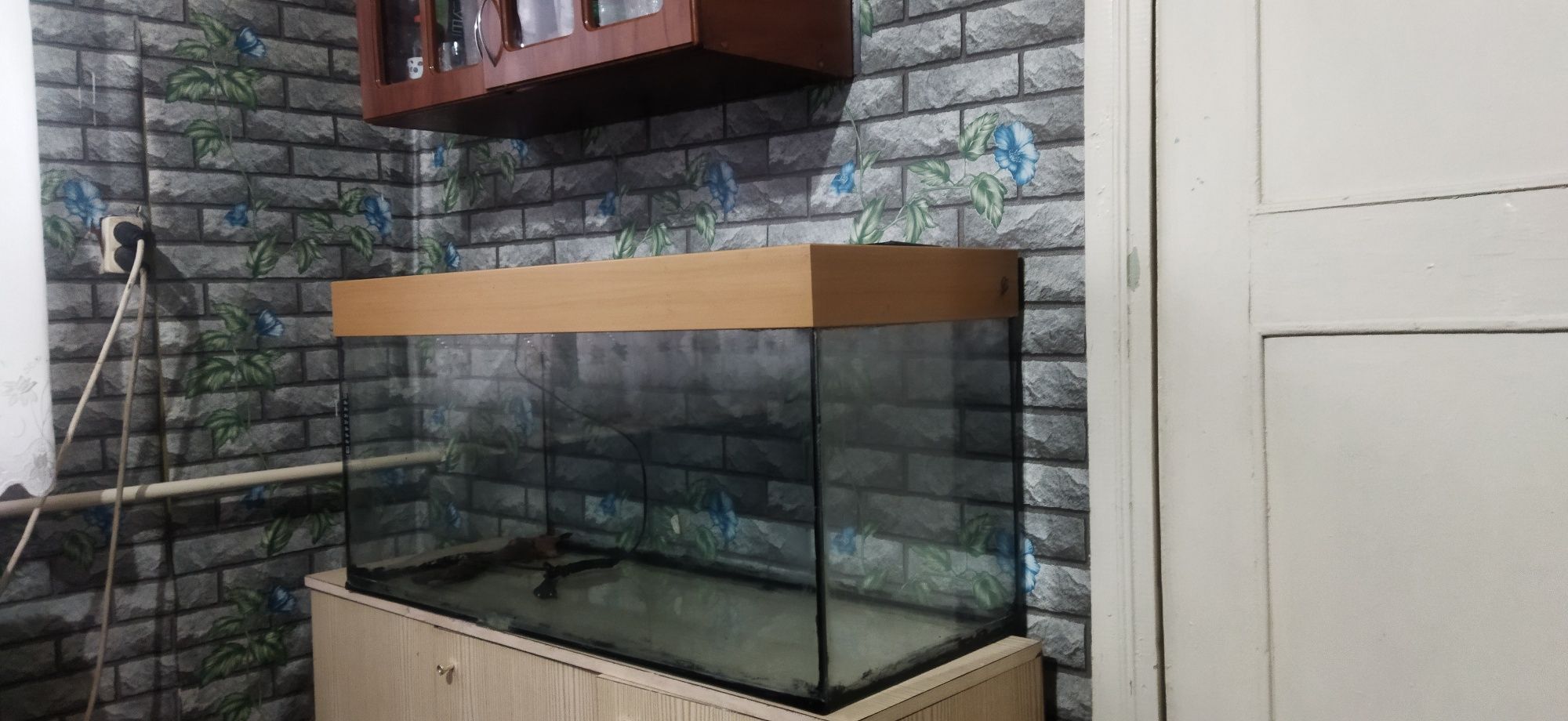 Продам 2 акваріума