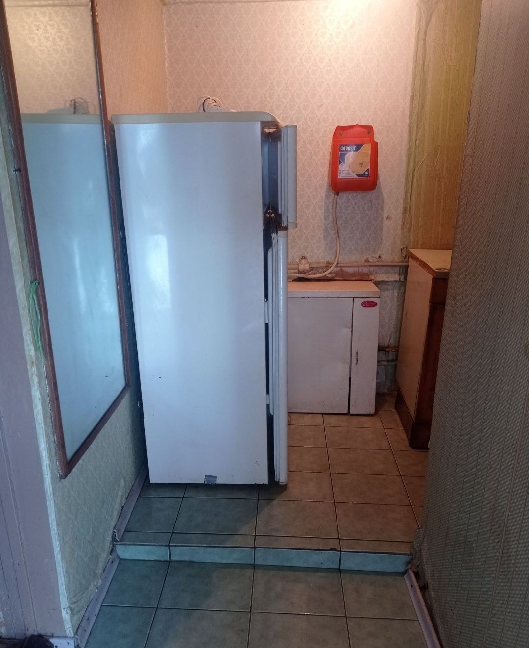 Оренда времянки Центр Педакадемія, вода в середині, туалет в дворі, дл