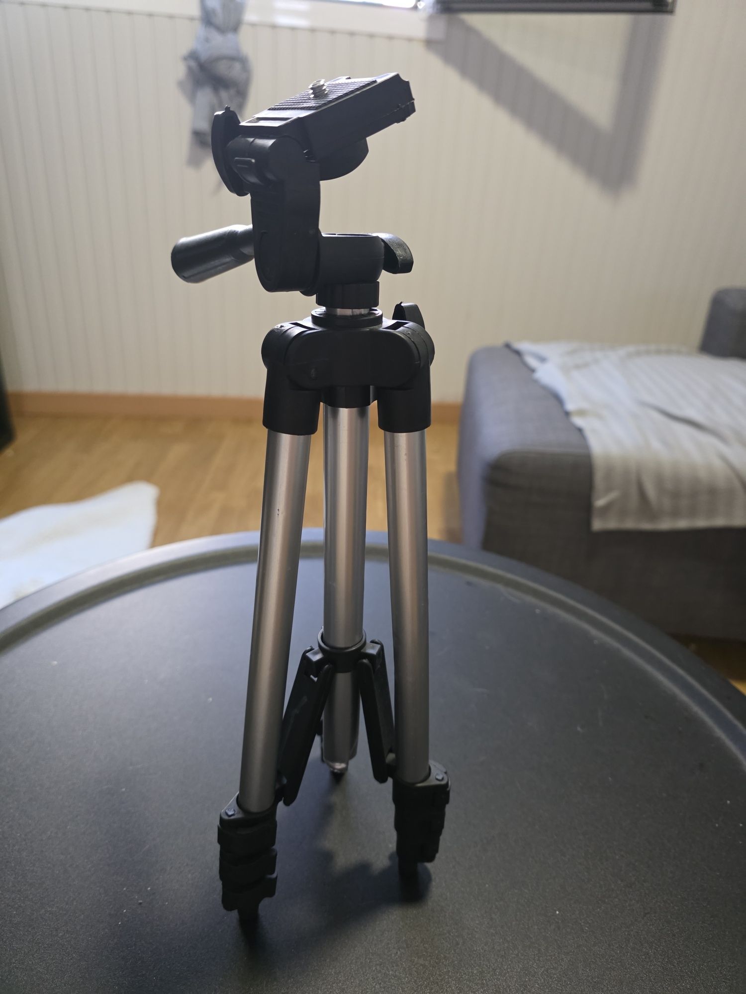 Sony Alpha 6000 (A6000) C/ lente + extras
