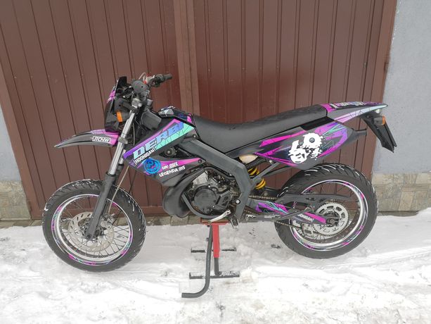 Derbi senda 2010 supermoto sm Yamaha dt rieju mrt aprilia sx