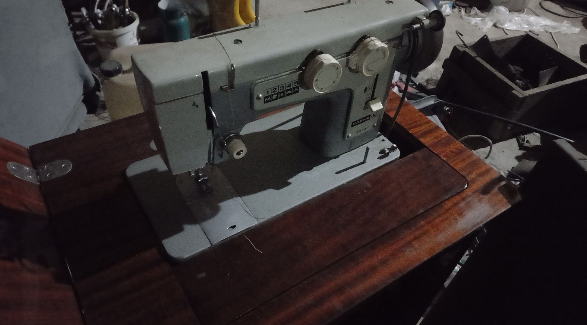 Продам швейная машинка тумбачайка